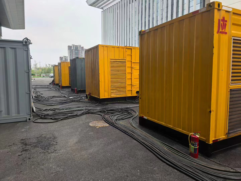 东兴不同季节柴油发电机组保养有哪些注意事项？